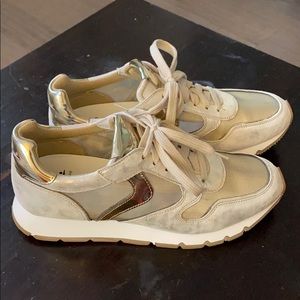 Voile Blanche Women’s Silver Sneakers Size EU 40